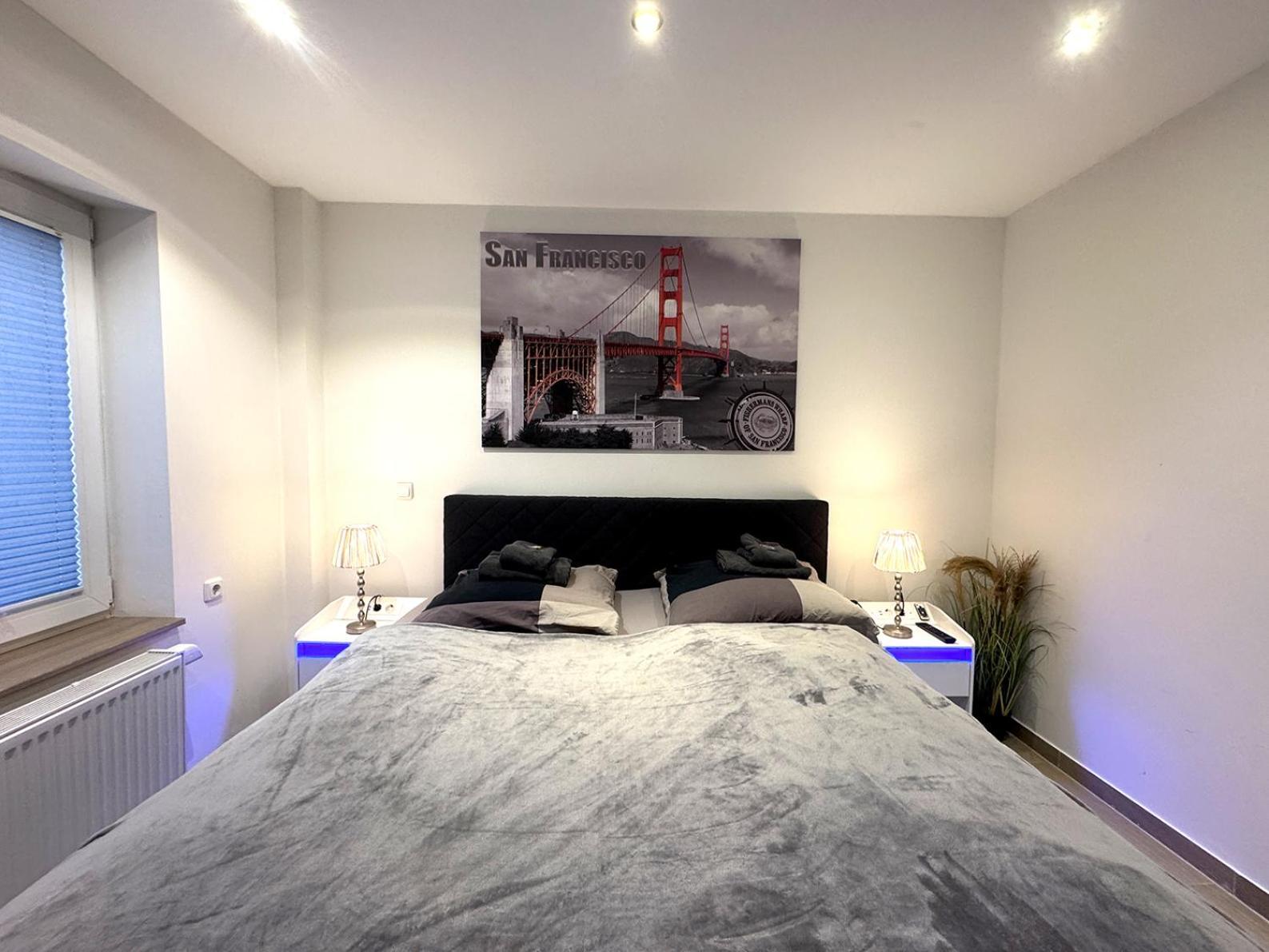 Ferienwohnungen Arp "2D" Mit Terrasse Und Parkplatz Itzehoe Kültér fotó