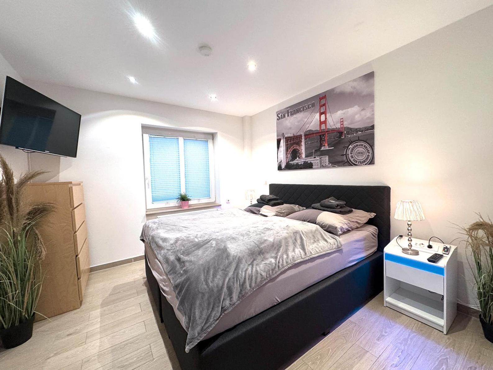 Ferienwohnungen Arp "2D" Mit Terrasse Und Parkplatz Itzehoe Kültér fotó